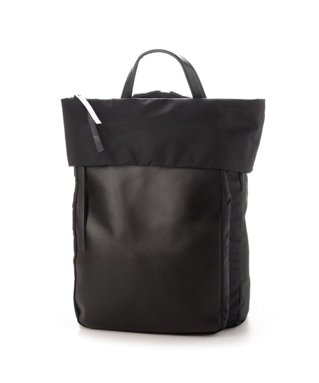 Y'SACCS リサイクルナイロン×カウレザー ラップリュック ブラック