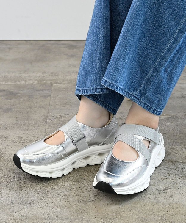Pointer 日本製 本革ストラップスニーカー シルバー