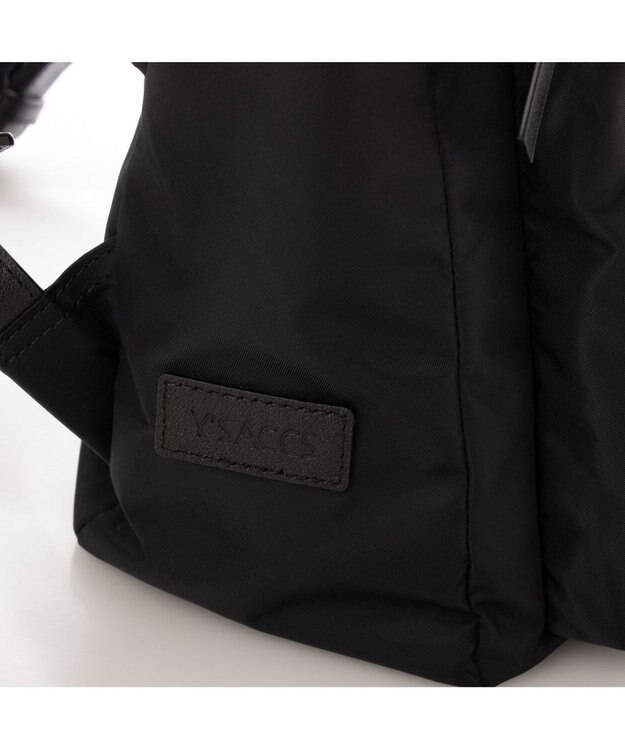 Y'SACCS リサイクルナイロン×カウレザー ラップリュック ブラック