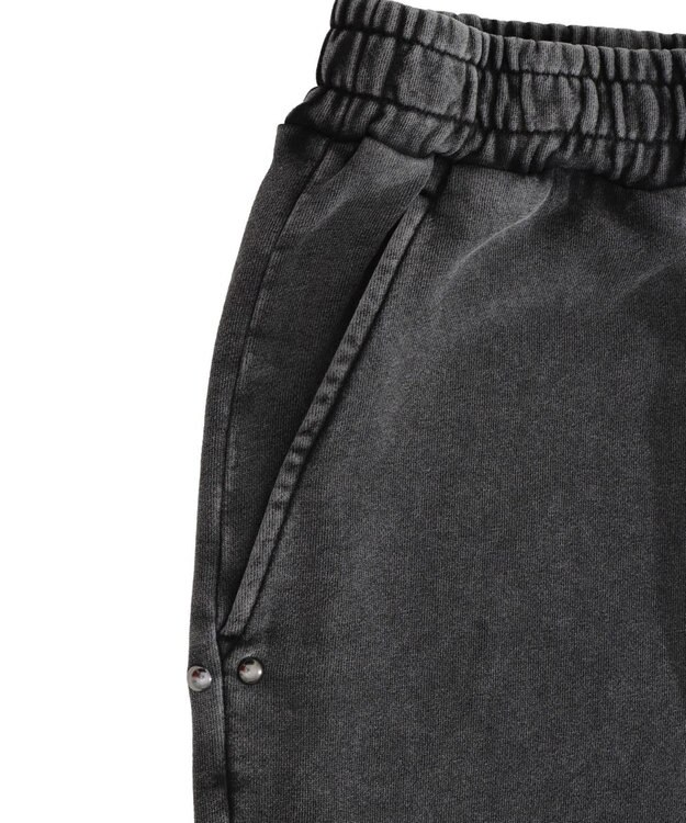 WEGO 【ユニセックス着用ITEM】ブリーチスタッズロゴスウェットパンツ スミクロ