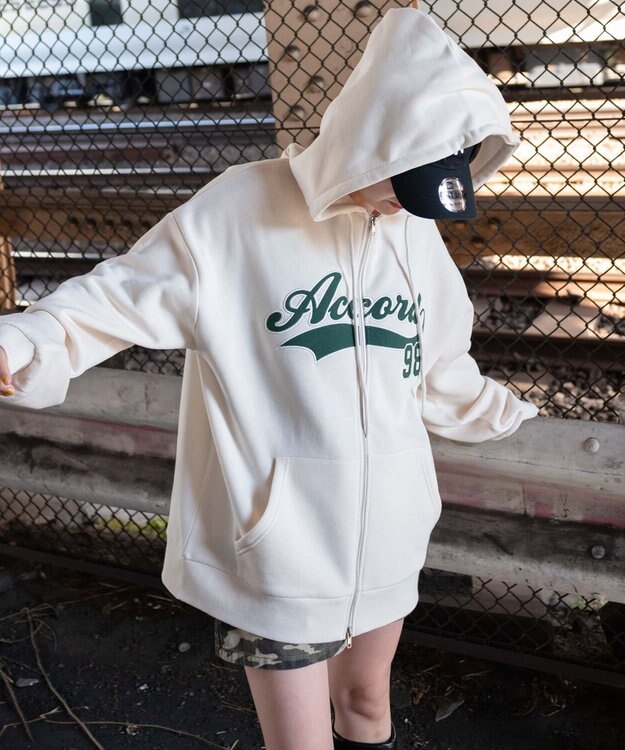 WEGO 裏起毛スタジアムロゴジップパーカー ホワイト