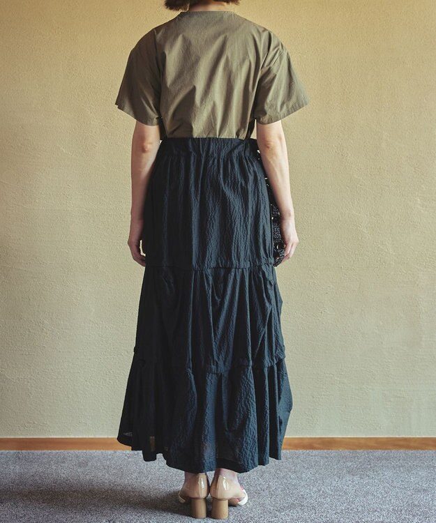 muuc つゆ草刺繍半袖プルオーバー〈日本製・上質な天然素材・遠州織物〉〈繊細なオリジナル花刺繍〉〈ゆったりフリーサイズ〉〈上品な大人の布帛Tシャツ〉 カーキ