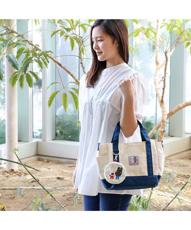 PET PARADISE リサとガスパール ポーチ付き お散歩バッグ ホワイト