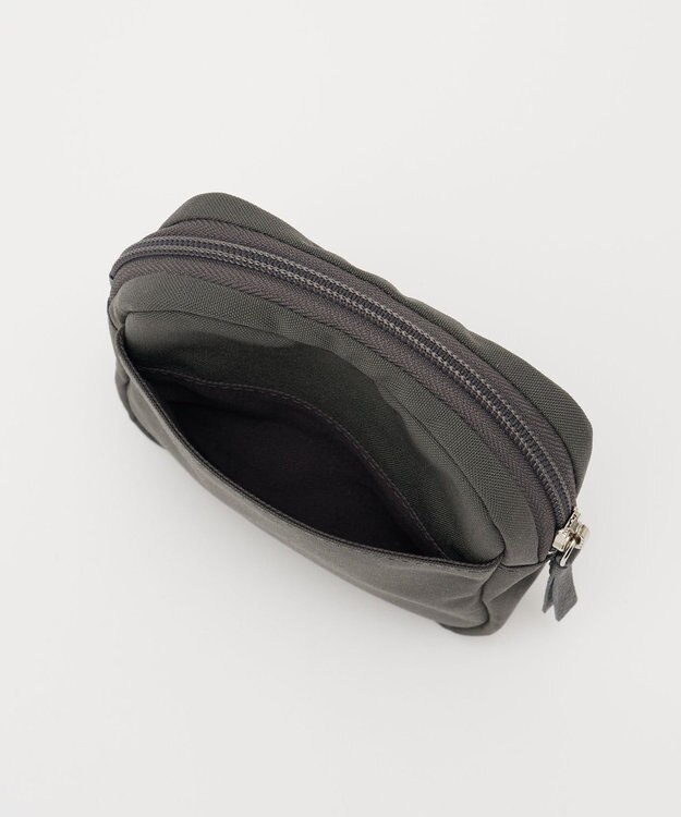 russet コーデュラナイロンスクエアポーチ(CE-1724) Gray