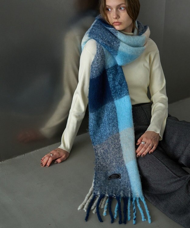 AMERICAN HOLIC シャギーチェックＢＩＧマフラー Blue