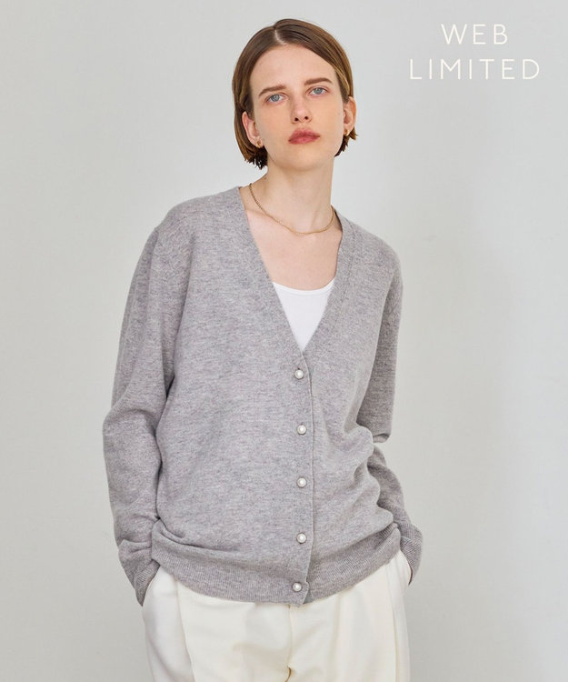BEIGE， 【WEB限定・洗える】ALSACE / パール釦ウールニットカーディガン L.Gray