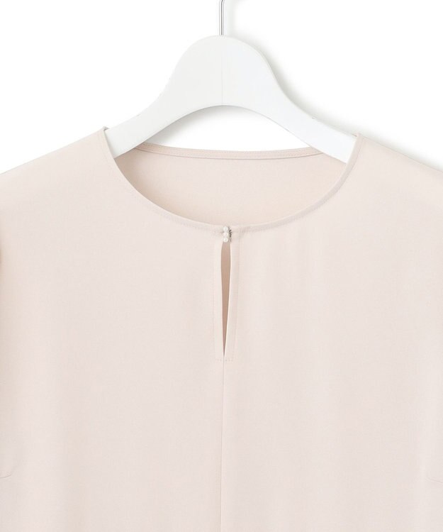 23区 L 【洗える】バックサテンアムンゼン ペプラム デザイン ブラウス ベージュ系