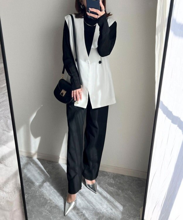 Green Parks AnriettMusee ネック切替デザインベスト Off White