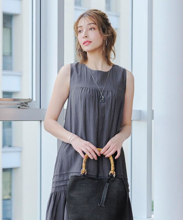 Tiaclasse 【洗える】ピンタックロングワンピース チャコールグレー