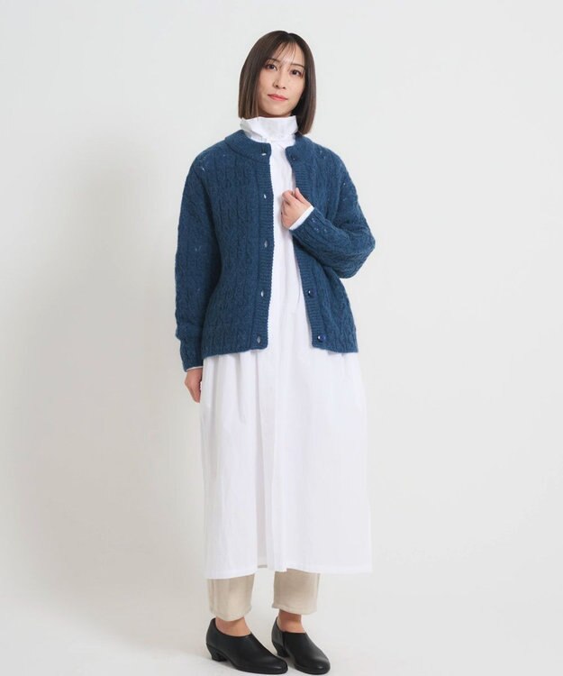 muuc 〈多彩な着方が叶う〉〈衿立て＆衿折り〉〈遠州織物の工場で織られた上質なコットン生地〉リボン紐付き多様衿 シャツワンピース ホワイト