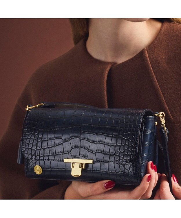 A.D.M.J. 【牛革】クロコ型押しラウンドクラッチショルダー MARINE