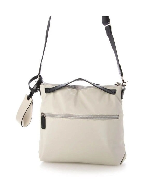 PELLE BORSA ミドルサイズショルダー Cheers チアーズ 4685 アイボリー