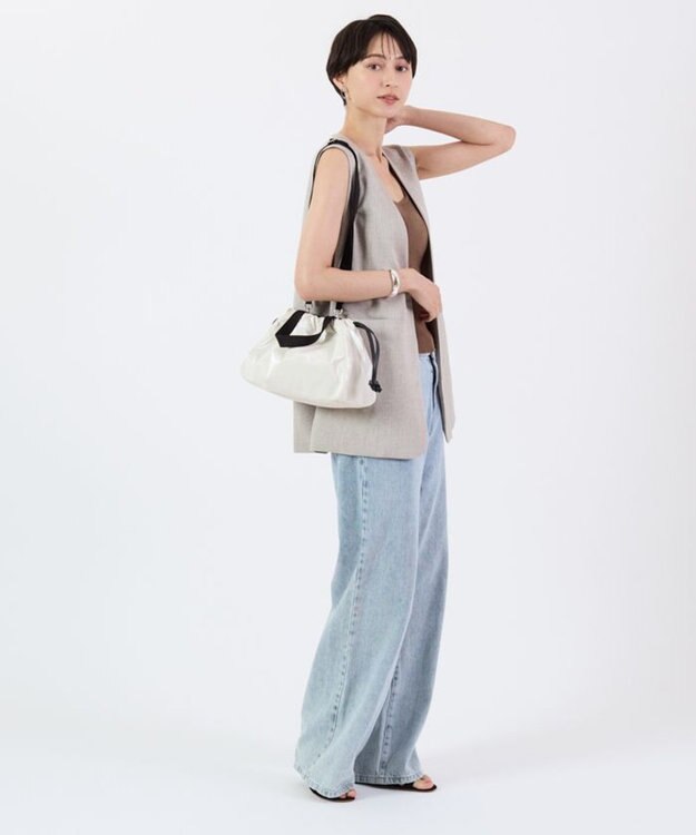 LeSportsac E/W CITY DRAWSTRING BAG??? /アップタウンパールシャイン/ブラック アップタウンパールシャイン/ブラック