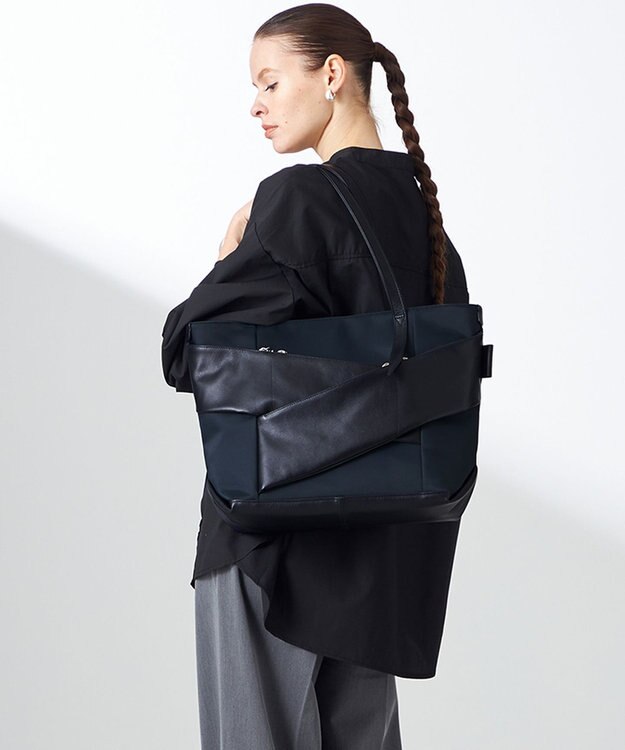 Y'SACCS 【Y'SACCS Gene Line】モルビアン トートバッグ Wide ネイビー