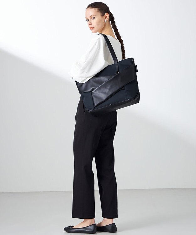 Y'SACCS 【Y'SACCS Gene Line】モルビアン トートバッグ Wide ネイビー