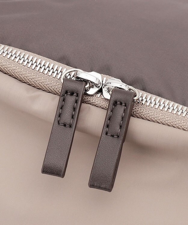 Y'SACCS カーゴポケット　リュックサック　Mサイズ グレージュ