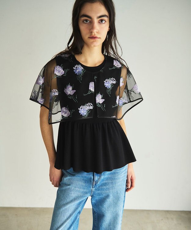 GRACE CONTINENTAL 刺繍ケープニットトップ ブラック