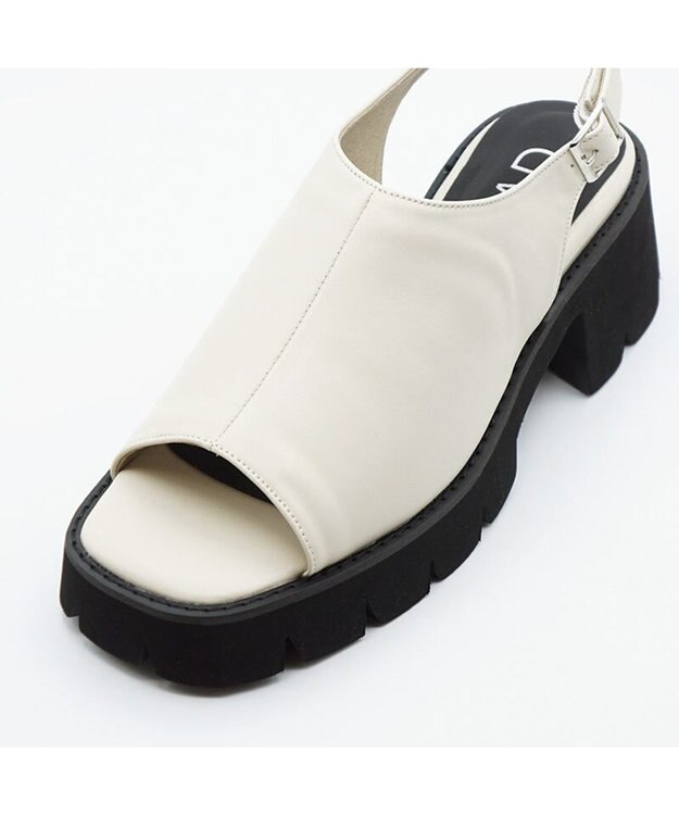 APOM プラットフォームカバーサンダル アイボリー