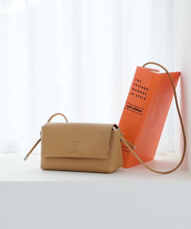 IACUCCI ＜Oggi 10月号掲載＞アルブメ ALCE キャメル