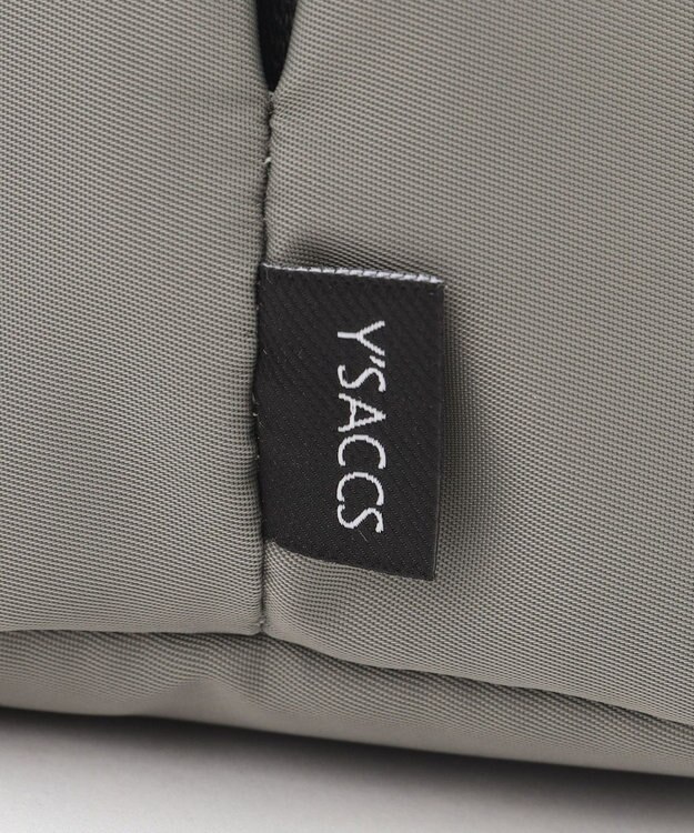 Y'SACCS WELLBA ミニショルダーバッグ グレージュ
