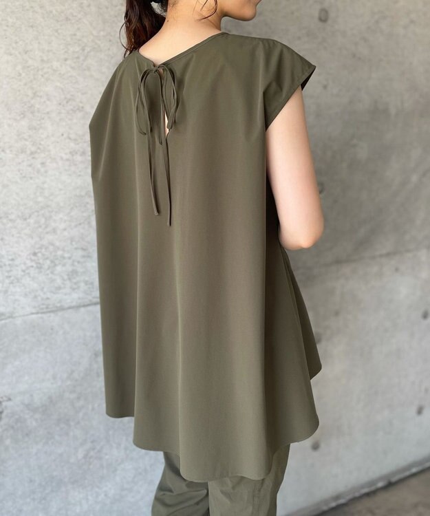 UNFILO L 【撥水/ストレッチ/軽量】マジカル機能 ブラウス ダークグリーン系