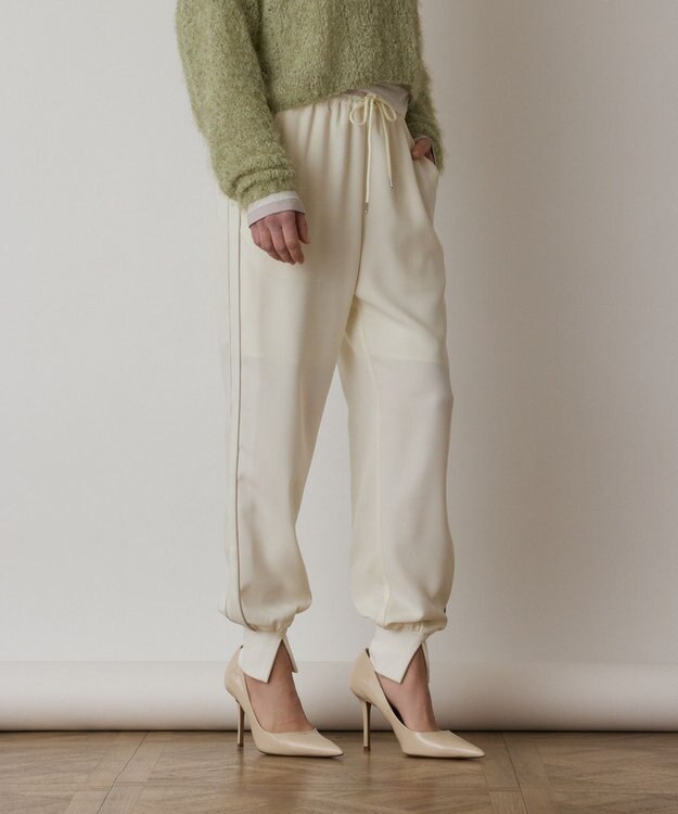 GRACE CONTINENTAL テーパーイージーパンツ キナリ