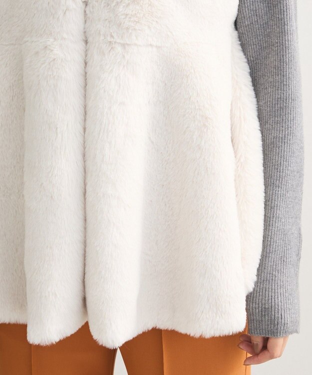 Green Parks ・ＥＬＥＮＣＡＲＥ　ＤＵＥペプラムフェイクファーベス Ivory