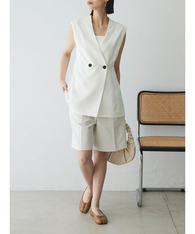 Green Parks AnriettMusee ネック切替デザインベスト Off White