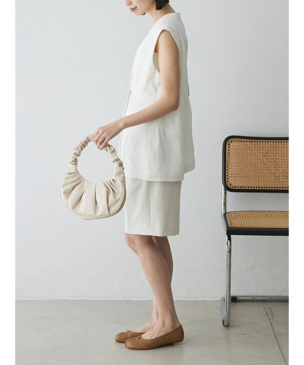 Green Parks AnriettMusee ネック切替デザインベスト Off White