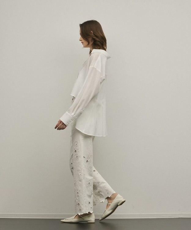 GRACE CONTINENTAL カットワークフレアパンツ ホワイト