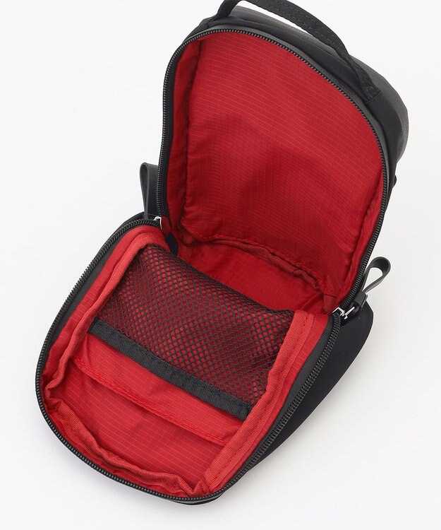 Y'SACCS WELLBA ミニショルダーバッグ ブラック