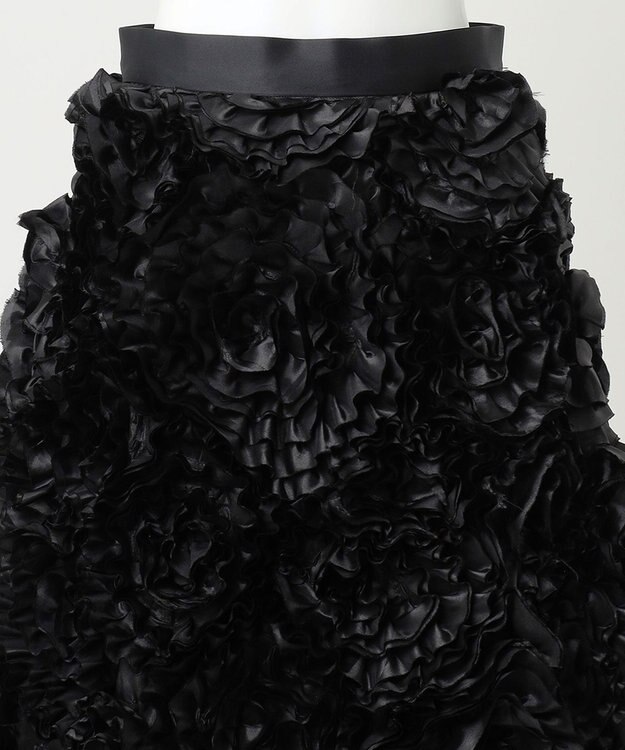 23区 【R(アール)】サテンエンブロイダリー スカート ブラック系