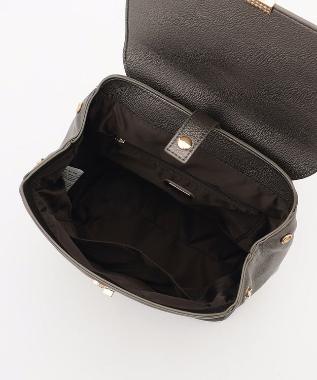 LA BAGAGERIE フロント金具デイリーリュック ガンメタリック