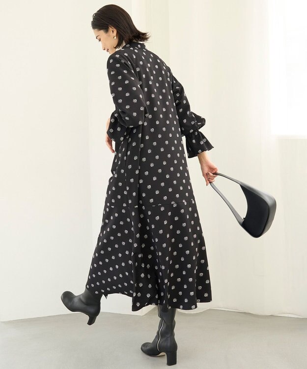 UNFILO 【大好評により新色追加！】プリントワンピース ブラック×オフ