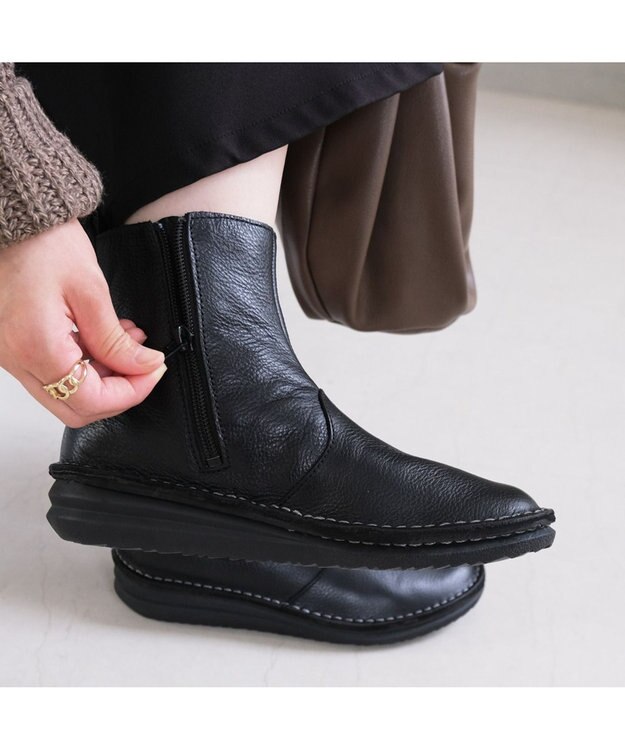 Pointer 本革軽量サイドゴアステッチショートブーツ ブラック