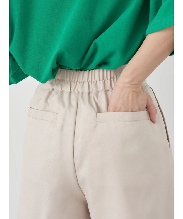 earth music&ecology タックショートパンツ Beige