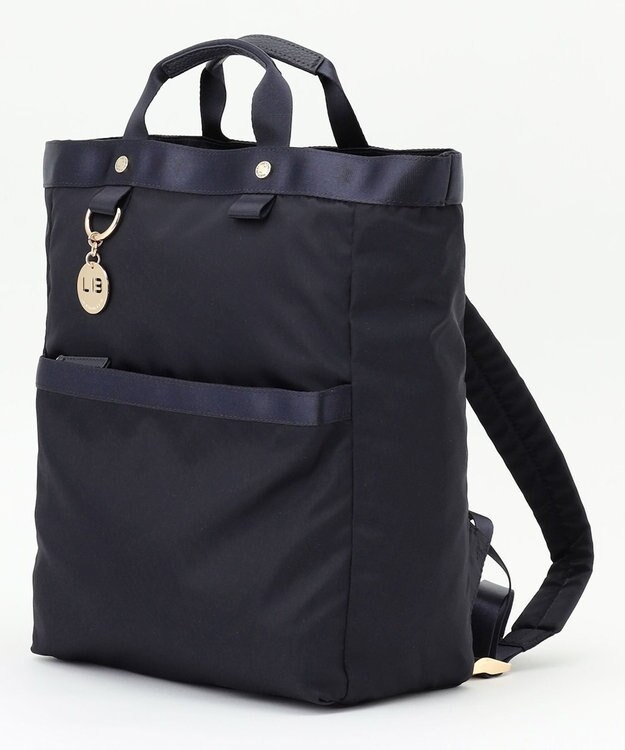 LA BAGAGERIE チャーム付き　ナイロンスクエアリュック ネイビー