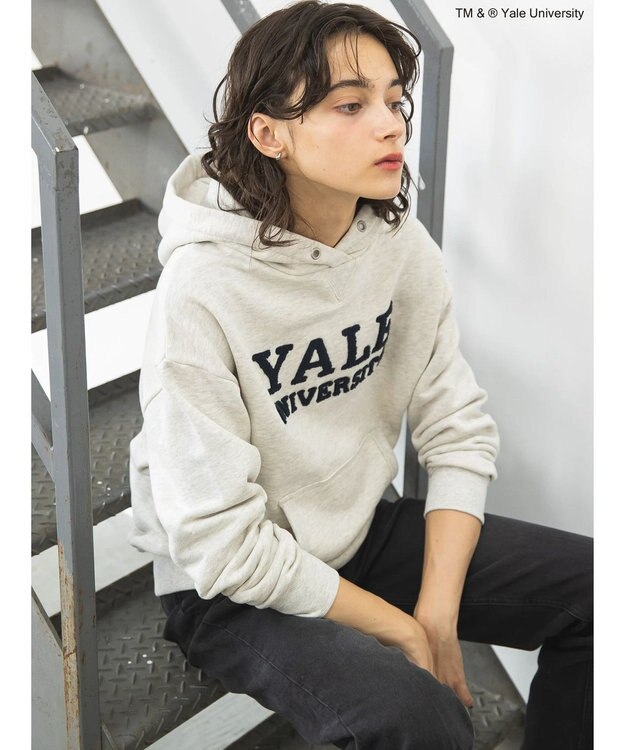 AMERICAN HOLIC ＴＭ＆ＲＹａｌｅ　Ｕｎｉｖｅｒｓｉｔｙ　スウェットパーカー Oatmeal