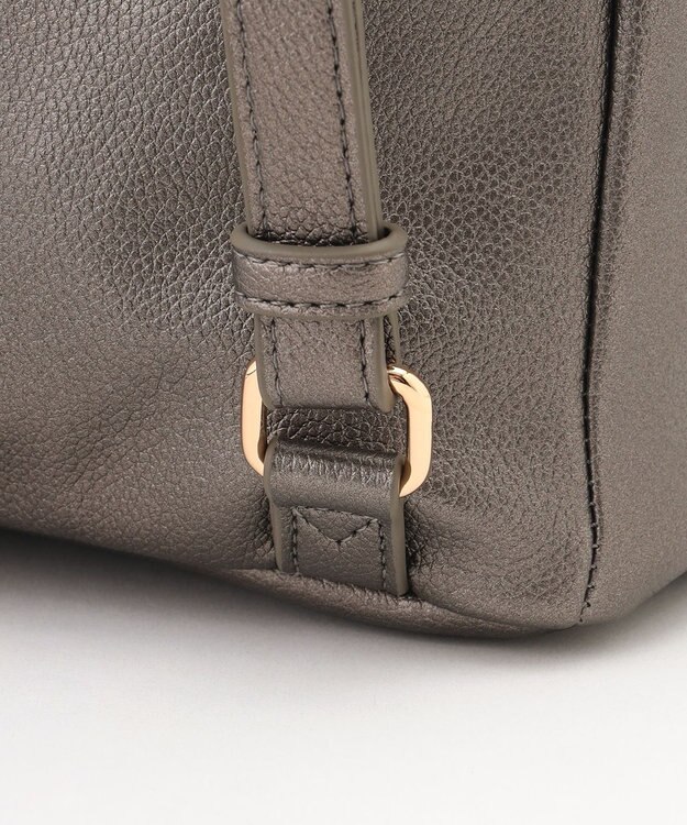 LA BAGAGERIE フロント金具デイリーリュック ガンメタリック