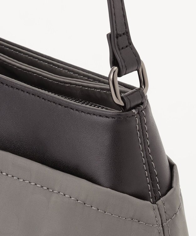 Y'SACCS Polka Dots　タックラウンドポシェット グレー