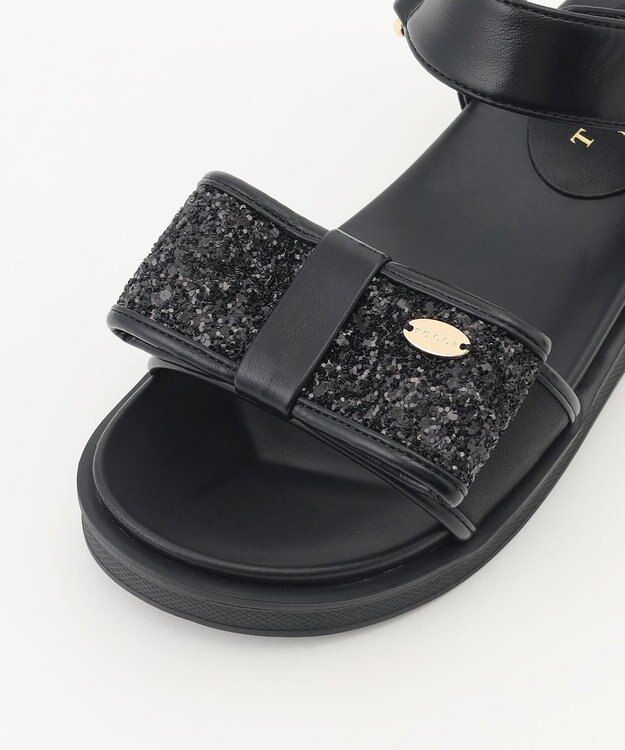 TOCCA GLITTER RIBBON FLAT SANDALS サンダル ブラック系