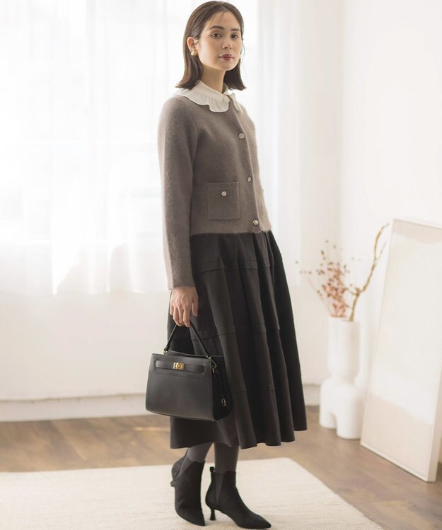 組曲 ポインテッドトゥサイドゴアブーティー ブラック系