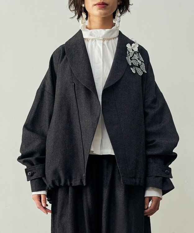 muuc 〈多彩な着方が叶う〉〈衿立て＆衿折り〉〈遠州織物の工場で織られた上質なコットン100%生地〉リボン紐付き多様衿 羽織り＆シャツ ホワイト