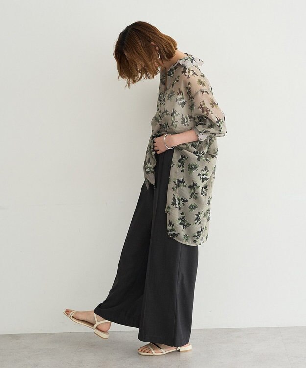 YECCA VECCA フラワー柄シアーロングシャツ Light Khaki