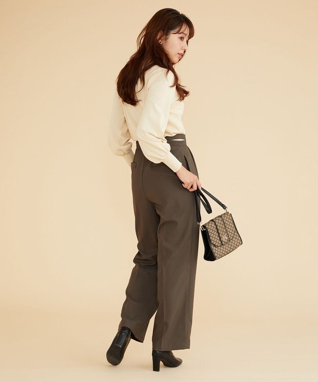 Feroux 【洗える】プチパールボウタイ ニット アイボリー系