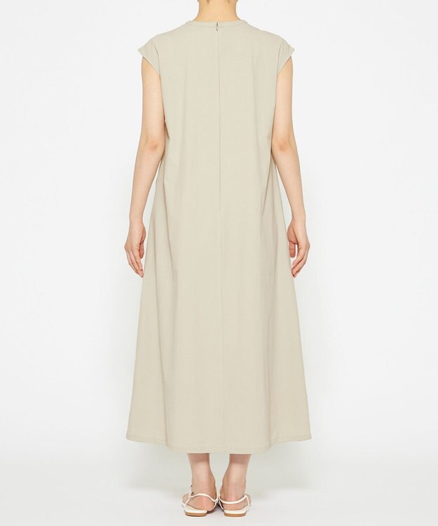 uncrave 【撥水・接触冷感・UVカット・洗濯機洗い可】マルチファンクションナイロン ワンピース（uncrave STANDARD） ライトベージュ