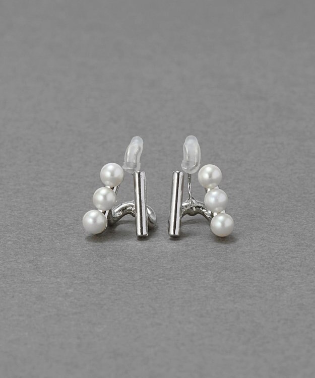 Phoebe 【痛くないシリーズ/金属アレルギー対応】ダブルデコレイトパールライトフィットイヤリング　シルバー シルバー