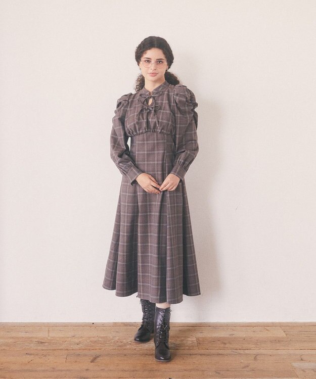 Maison de FLEUR 聡明な淑女のチェックワンピース Brown