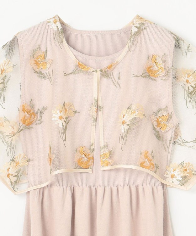 GRACE CONTINENTAL 刺繍ケープニットトップ ベージュ