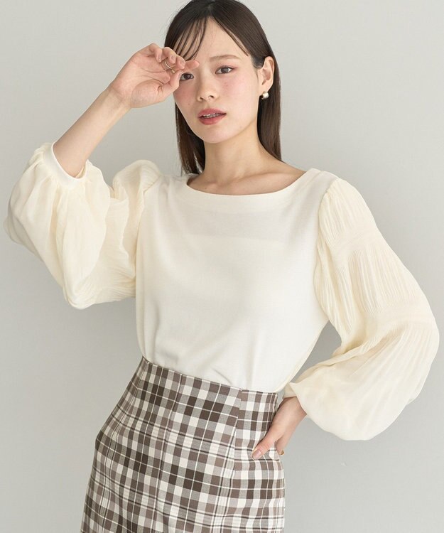 earth music&ecology マジョリカプリーツプルオーバー Off White